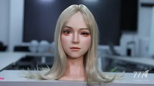 Đầu AI SE X-Bot Annika ngoài đời thật