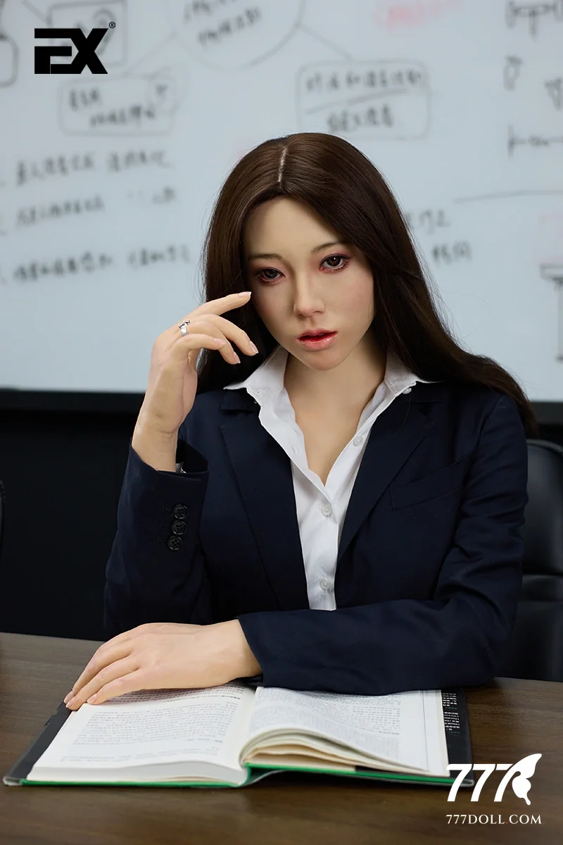 EX Doll Monique (office) — ảnh 8